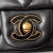 Chanel Lambskin Black AS1792 Size 19 cm - 5