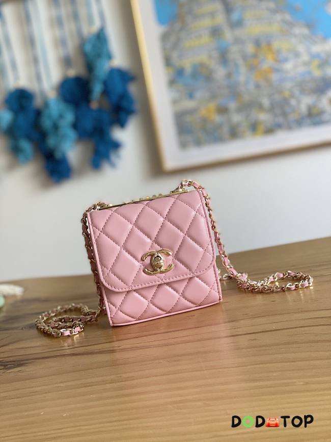 Chanel Chain Flap Bag Coin Purse Pink Size 11 x 11 x 5 cm - 1