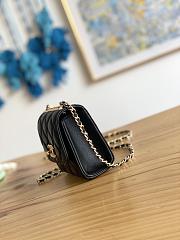 Chanel Chain Flap Bag Coin Purse Black Size 11 x 11 x 5 cm - 4