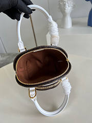 Louis Vuitton Ellipse BB Size 22.5 x 19.5 x 10 cm - 2