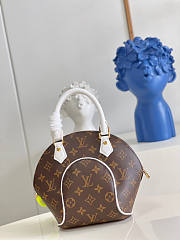 Louis Vuitton Ellipse BB Size 22.5 x 19.5 x 10 cm - 4