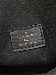Louis Vuitton Micro Metis Size 14 x 11 x 3.5 cm - 6
