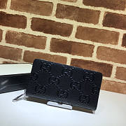 Gucci GG Embossed Zippy Wallet Size 19 x 10.5 x 2.5 cm - 1