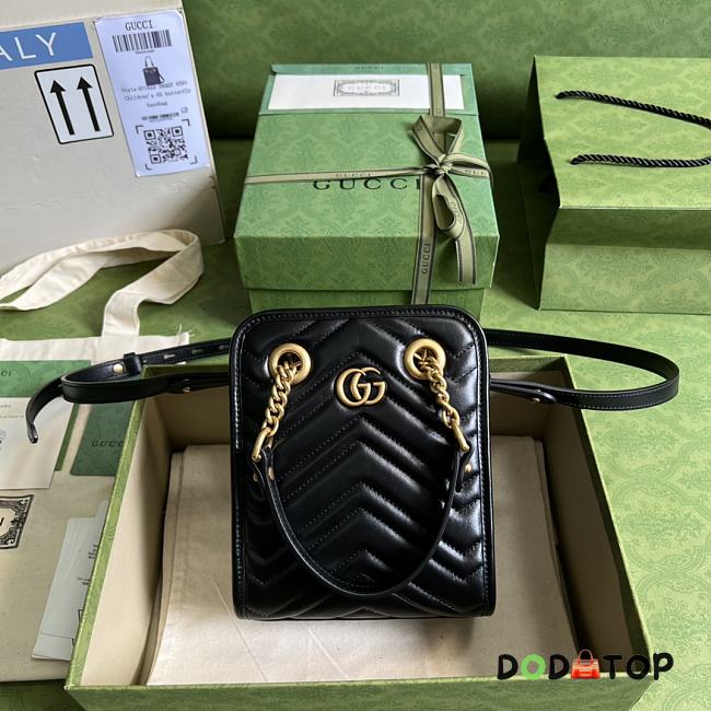Gucci GG Marmont Matelassé Mini Bag Black Size 16 x 19 x 7 cm - 1