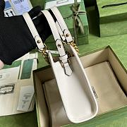 Gucci GG Marmont Matelassé Mini Bag White Size 16 x 19 x 7 cm - 4