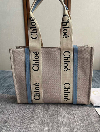 Chloé Medium Woody Tote Bag 01 Size 37 x 26 x 12 cm
