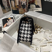 Chanel Flap Bag Size 21 x 14 x 7 cm - 3