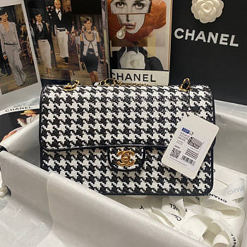 Chanel Flap Bag Size 26 x 17 x 7 cm