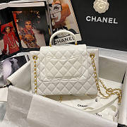 Chanel Flap Bag White 01 Size 23 x 15 x 17 cm - 3