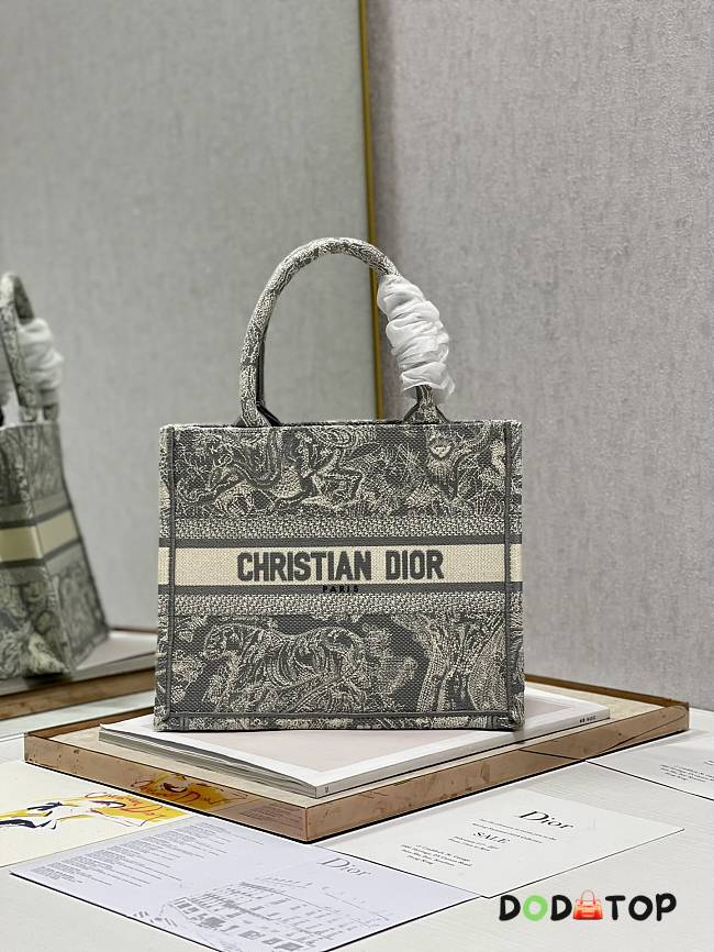 Dior Mini Book Tote Grey Tiger Size 26.5 × 21 × 14 cm - 1
