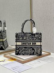 Dior Mini Book Tote 06 Size 26.5 × 21 × 14 cm - 1