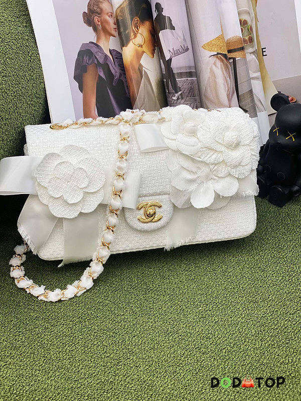 Chanel Flap Bag 01 Size 15.5 x 25.5 x 6.5 cm - 1