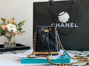 Chanel Small Bucket With Chain Size 14 x 11 x 8 cm - 1