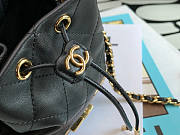 Chanel Small Bucket With Chain Size 14 x 11 x 8 cm - 5