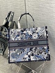 Dior Book Tote 09 Size 42 cm - 1