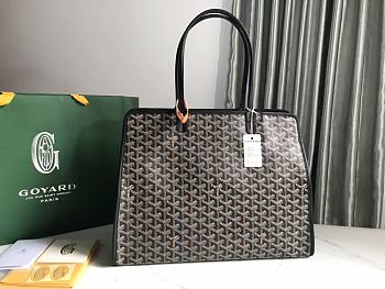 Goyard Hardy PM Bag 01 Size 40 x 17 x 31 cm