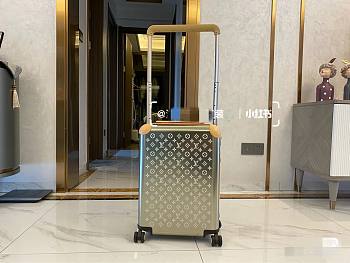 Louis Vuitton LV Travel Box 02 Size 38 x 55 x 21 cm