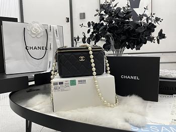 Chanel Pearl Chain Small Box Bag Size 9.5 x 17 x 8 cm