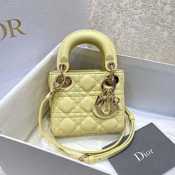 Dior Lady Mini Creamy yellow Size 12 × 10 × 5 cm