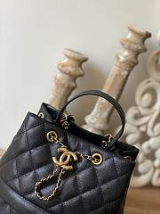Chanel Bucket Bag Black Size 20 cm - 4