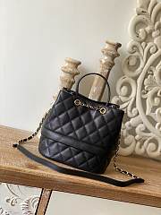 Chanel Bucket Bag Black Size 20 cm - 6
