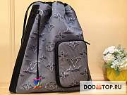 Louis Vuitton LV Backpack Size 42.2 x 49.5 x 10 cm - 3