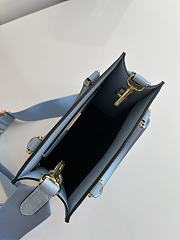 Small Saffiano Leather Handbag Blue Size 19 x 17 x 6 cm - 5