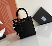Small Saffiano Leather Handbag Size 19 x 17 x 6 cm - 1