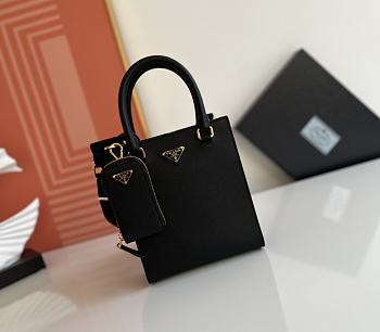 Small Saffiano Leather Handbag Size 19 x 17 x 6 cm