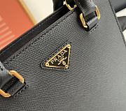 Small Saffiano Leather Handbag Size 19 x 17 x 6 cm - 3