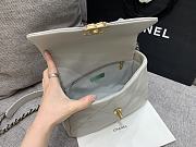 Chanel Flap Bag Lambskin Grey Size 26 x 16 x 9 cm - 3