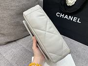 Chanel Flap Bag Lambskin Grey Size 26 x 16 x 9 cm - 5