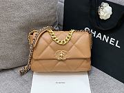 Chanel Flap Bag Lambskin Size 26 x 16 x 9 cm - 1
