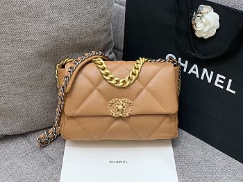 Chanel Flap Bag Lambskin Size 26 x 16 x 9 cm