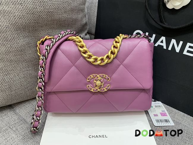 Chanel Flap Bag Lambskin Purple Size 26 x 16 x 9 cm - 1