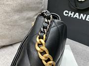 Chanel Flap Bag Lambskin Black Size 26 x 16 x 9 cm - 2