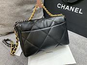 Chanel Flap Bag Lambskin Black Size 26 x 16 x 9 cm - 4