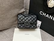Chanel Flap Bag Full Black Size 17 cm - 1