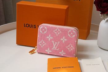 Louis Vuitton LV Coin Purse Size 11 x 8.5 x 2 cm