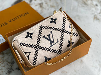 Louis Vuitton Mini Pochette Accessoires Size 15.5 x 10.5 x 4 cm