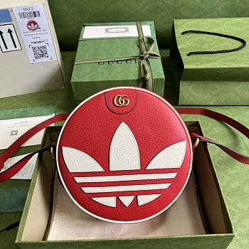 Gucci Circle Red Bag Size 22 x 22 x 7 cm