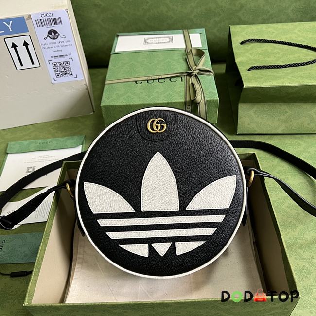 Gucci Circle Black Bag Size 22 x 22 x 7 cm - 1