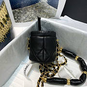 Chanel Cl Clutch With Chain Black Size 12 x 11 x 7 cm - 2