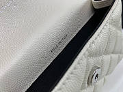 Chanel Cl Belt Flap Card Holder White Size 10.3 x 11 x 3.2 cm - 2