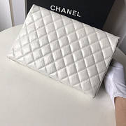 Chanel CL Clutch White Size 28 x 18 x 4 cm - 4
