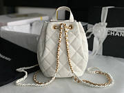 Chanel CL White Backpack Size 15 x 15 x 19 cm - 4