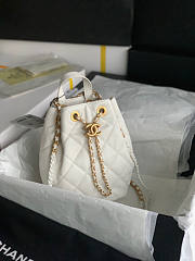 Chanel CL White Backpack Size 15 x 15 x 19 cm - 6