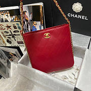 Chanel CL Hippie Red Bag Size 24 x 25 x 8.5 cm - 4
