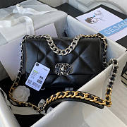 Chanel 16 Flap Bag Black Size 16 x 26 x 9 cm - 1