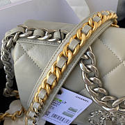 Chanel 16 Flap Bag Grey Size 16 x 26 x 9 cm - 5
